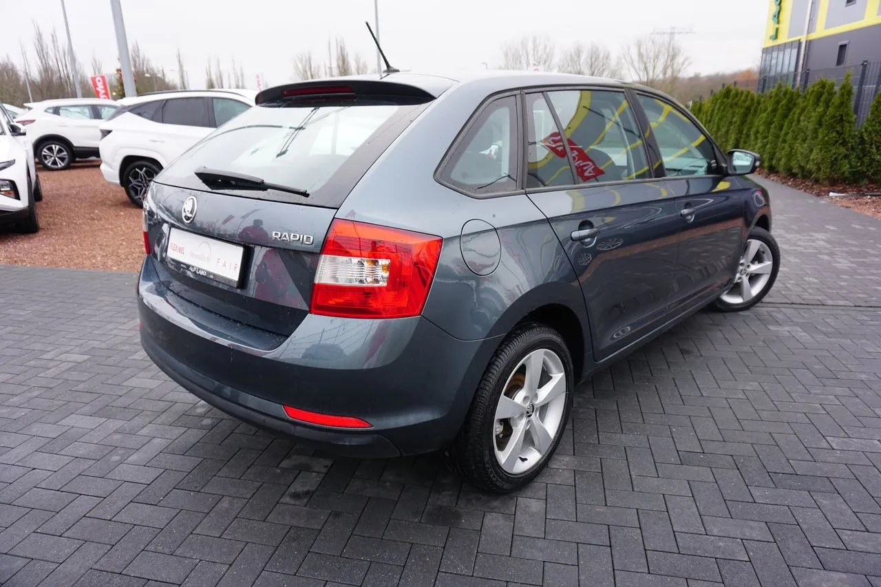 Skoda Rapid 1.2 TSI Bordcomputer USB...  Image 4