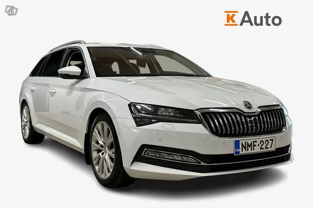 Skoda Superb Combi 2,0 TDI 150 Style DSG *Facelift / ACC / Webasto / Canton / Koukku / P-Kamera / Navi* Image 1