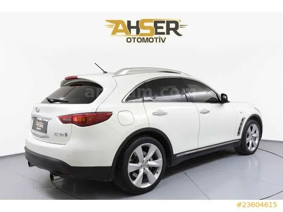 Infiniti FX 30d S Image 3